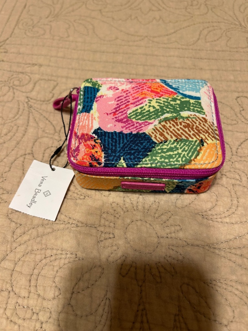 NWT Vera Bradley Iconic Pill Travel Case